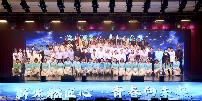 大合照.jpg 大合照.jpg