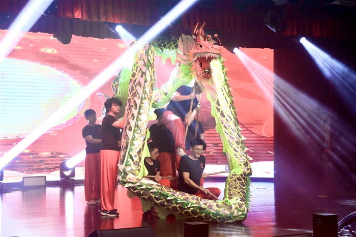 微信图片_20251021145427_1380_136.jpg 微信图片_20251021145427_1380_136.jpg