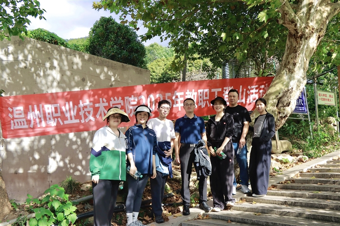 刘海明.jpg 刘海明.jpg