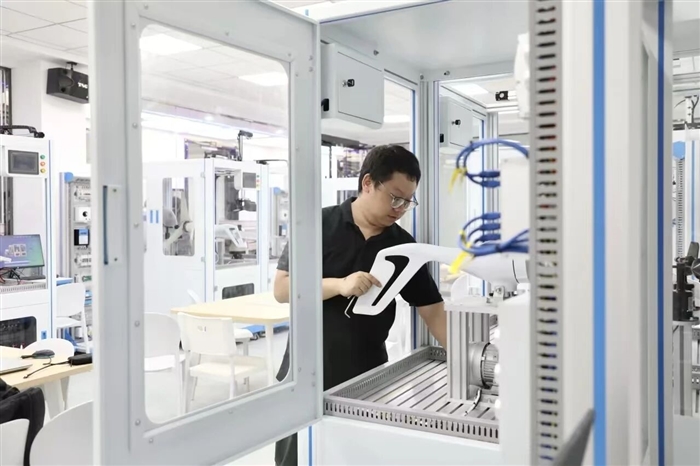 微信图片_2026-02-04_140053_484.jpg 微信图片_2026-02-04_140053_484.jpg