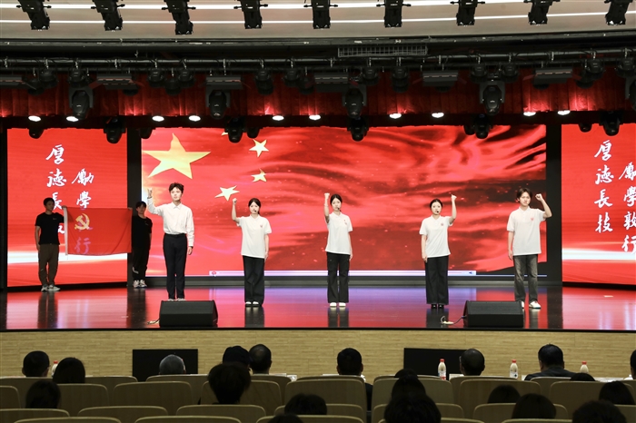朗诵.jpg